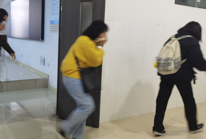 關(guān)于疏散的幾個(gè)疑問